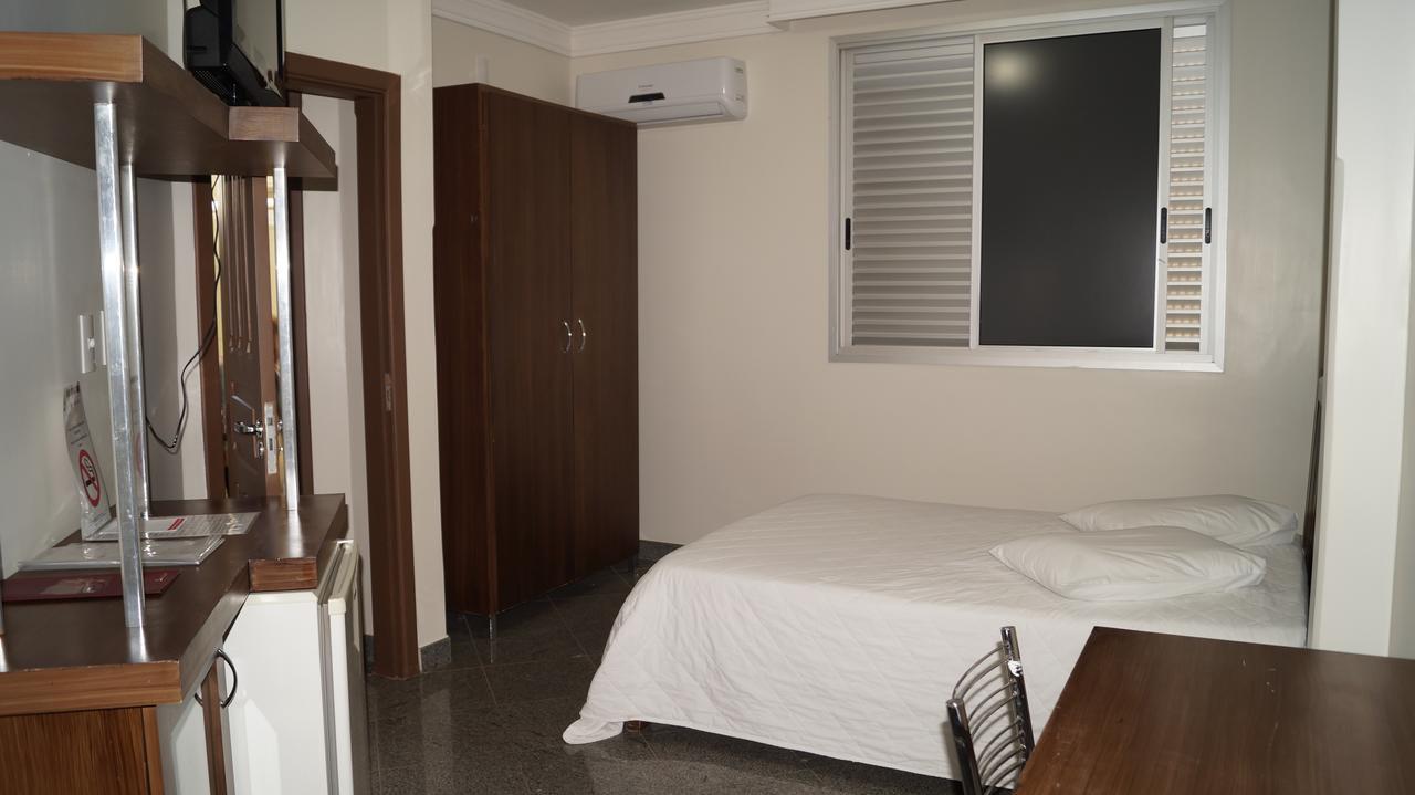 Lindóya Hotel Catalão Buitenkant foto