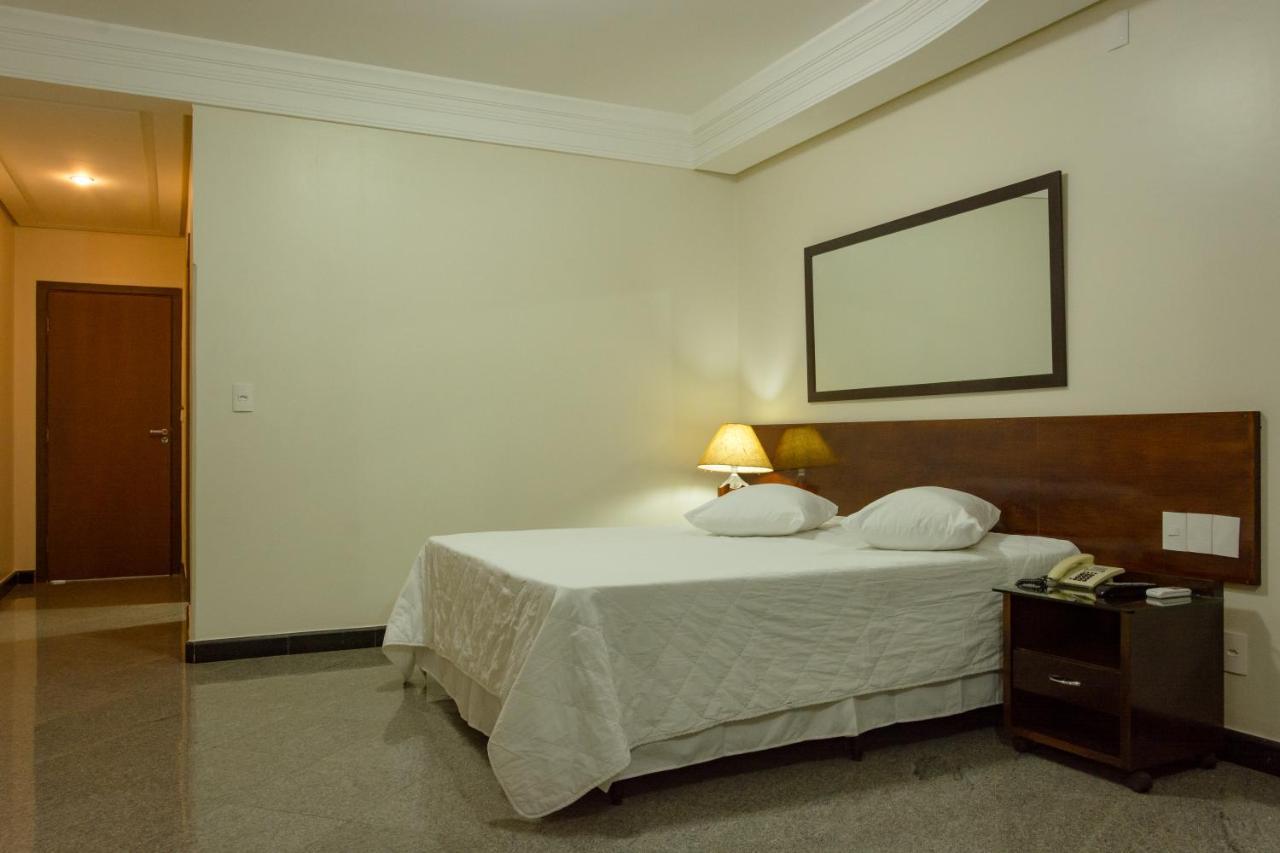Lindóya Hotel Catalão Buitenkant foto