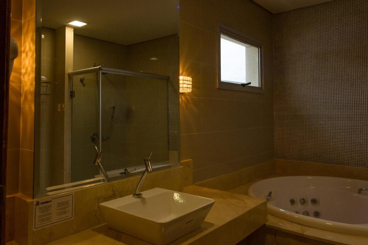 Lindóya Hotel Catalão Buitenkant foto