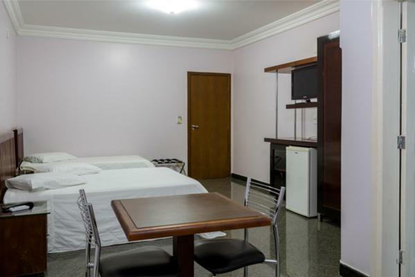 Lindóya Hotel Catalão Buitenkant foto