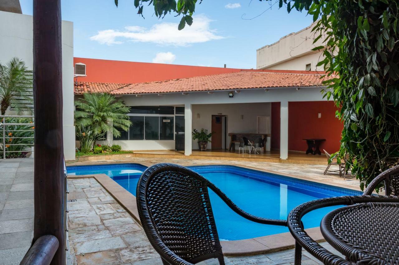 Lindóya Hotel Catalão Buitenkant foto